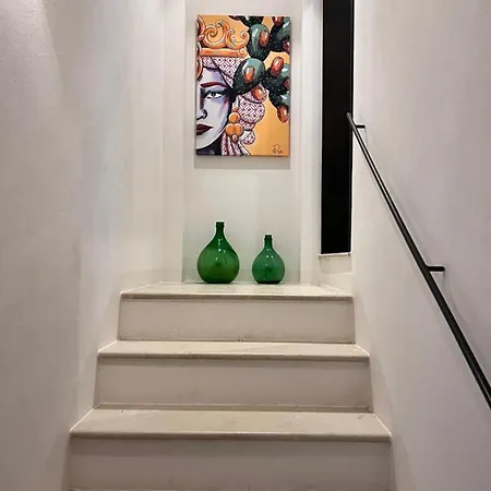 Sikelikos 아파트