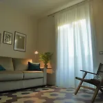 Sikelikos 公寓 *
