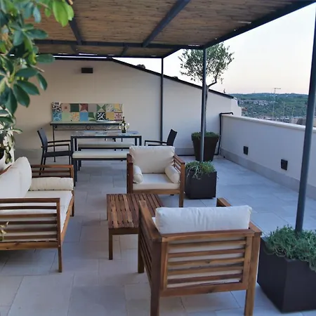 Sikelikos Apartment