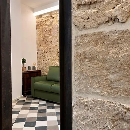 Sikelikos Apartmán *