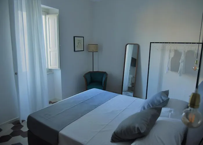 Sikelikos Apartment