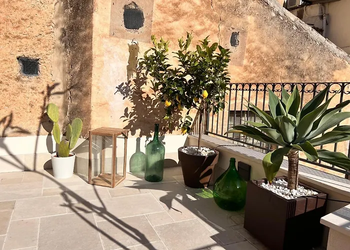 Sikelikos Apartment