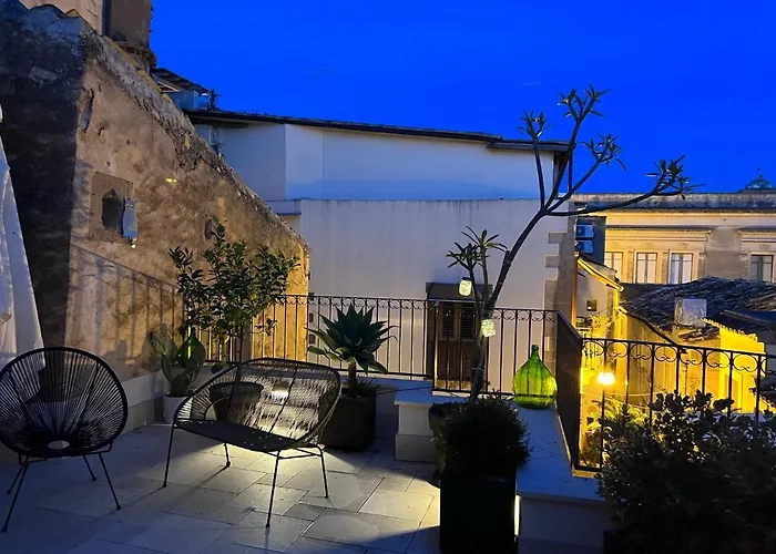 Sikelikos Apartment *